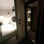 Mercure Arc De Triomphe Wagram Hotel Parigi