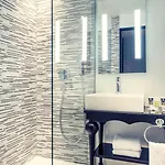 Mercure Arc De Triomphe Wagram Hotel 4*