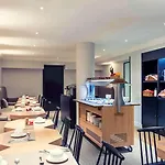 Mercure Arc De Triomphe Wagram Hotel
