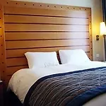 Mercure Arc De Triomphe Wagram 4* Parigi