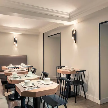 Mercure Arc De Triomphe Wagram Hotel 4*