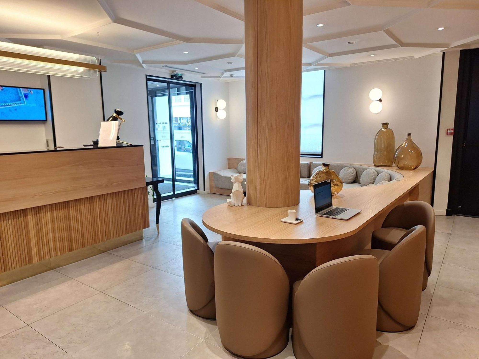 Hotel Mercure Arc De Triomphe Wagram Parigi