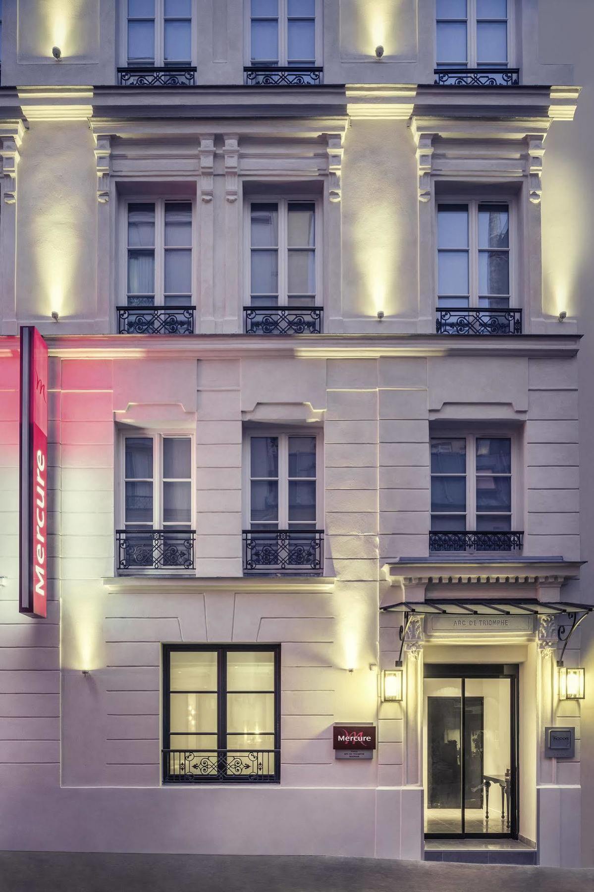 Mercure Arc De Triomphe Wagram 4* Parigi